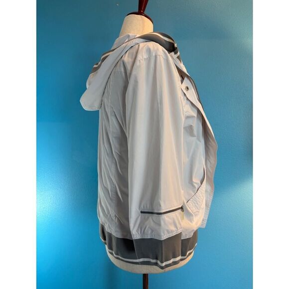 Chico's Zenergy Light Jacket Lined Pockets Attached Hood Zipper Snap Close 2 12 - Picture 4 of 9